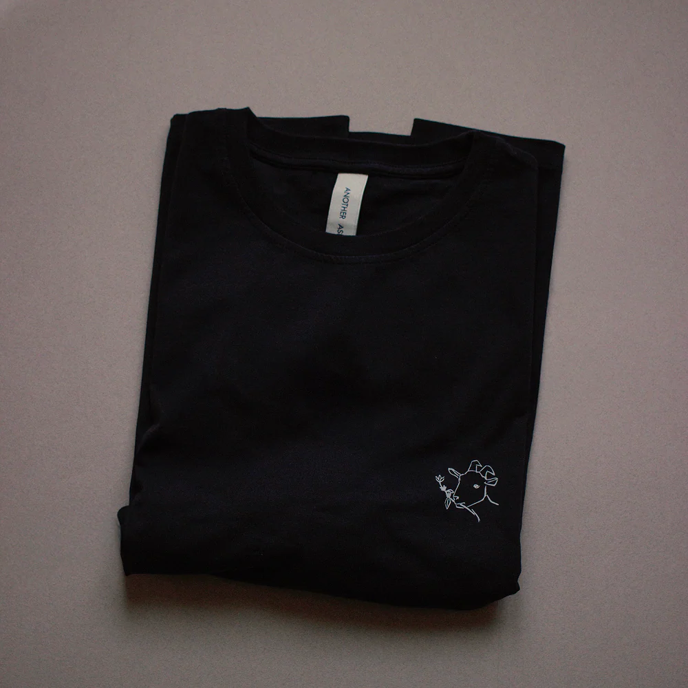 La Cabra T-shirt - Black - Image 5
